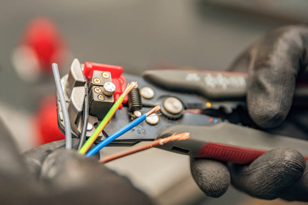 Best Local Electrician Companies  in Kirkwood, MO