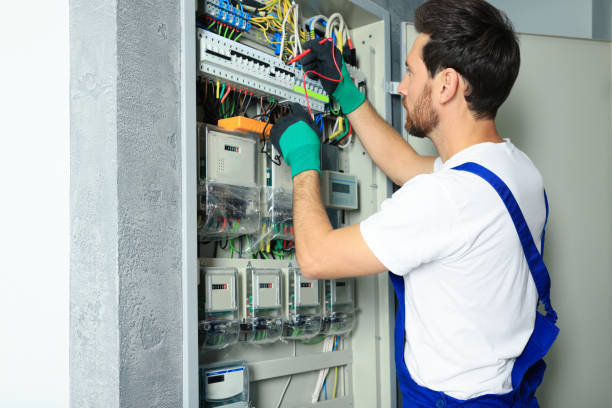 Best Emergency Electrical Repair  in Kirkwood, MO